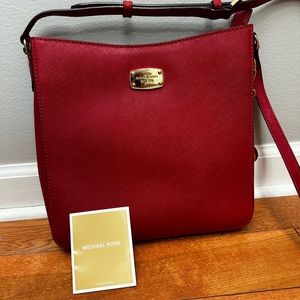 Michael Kors Jet Set Travel Crossbody Bag